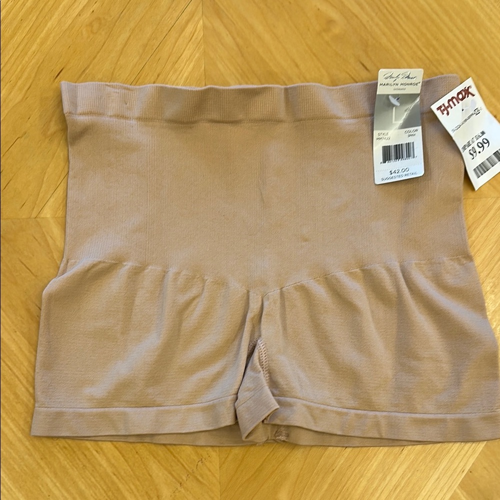 Seamless Shaping Shorts - Tan